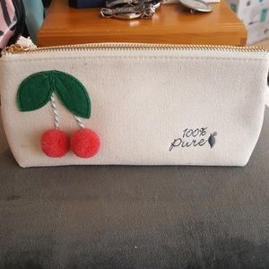 100% Pure Makeup Bag